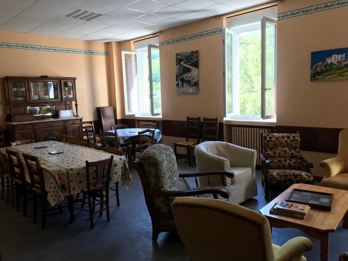 Хостел Prime Combe Fontanes  Екстер'єр фото